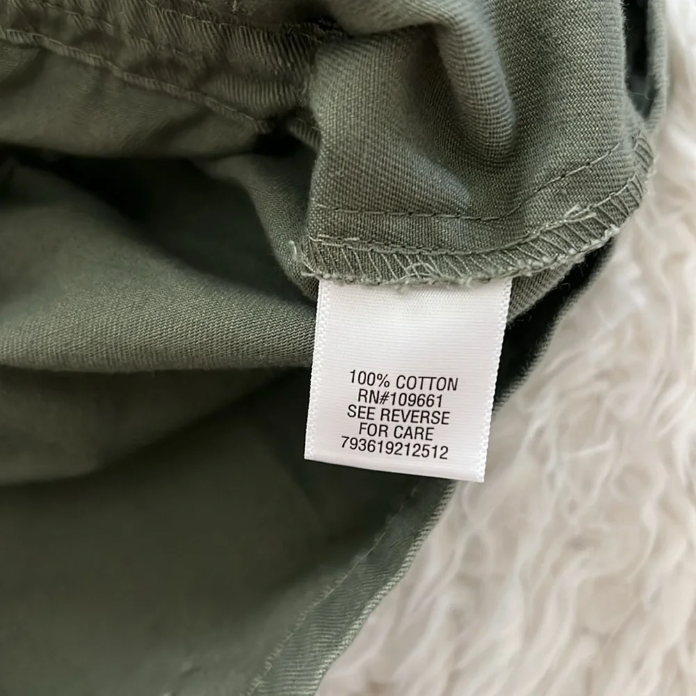 Candie's Sleeveless Vest - Picture 8 of 14